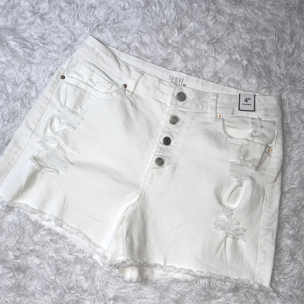 Women’s White Denim Jean Shorts 4” High Waisted